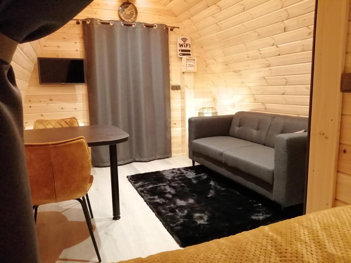 Le Domaine De Pivette Chambre Climatisee Et Insolite Avec Terrasse Privative Avranches Eksteriør bilde
